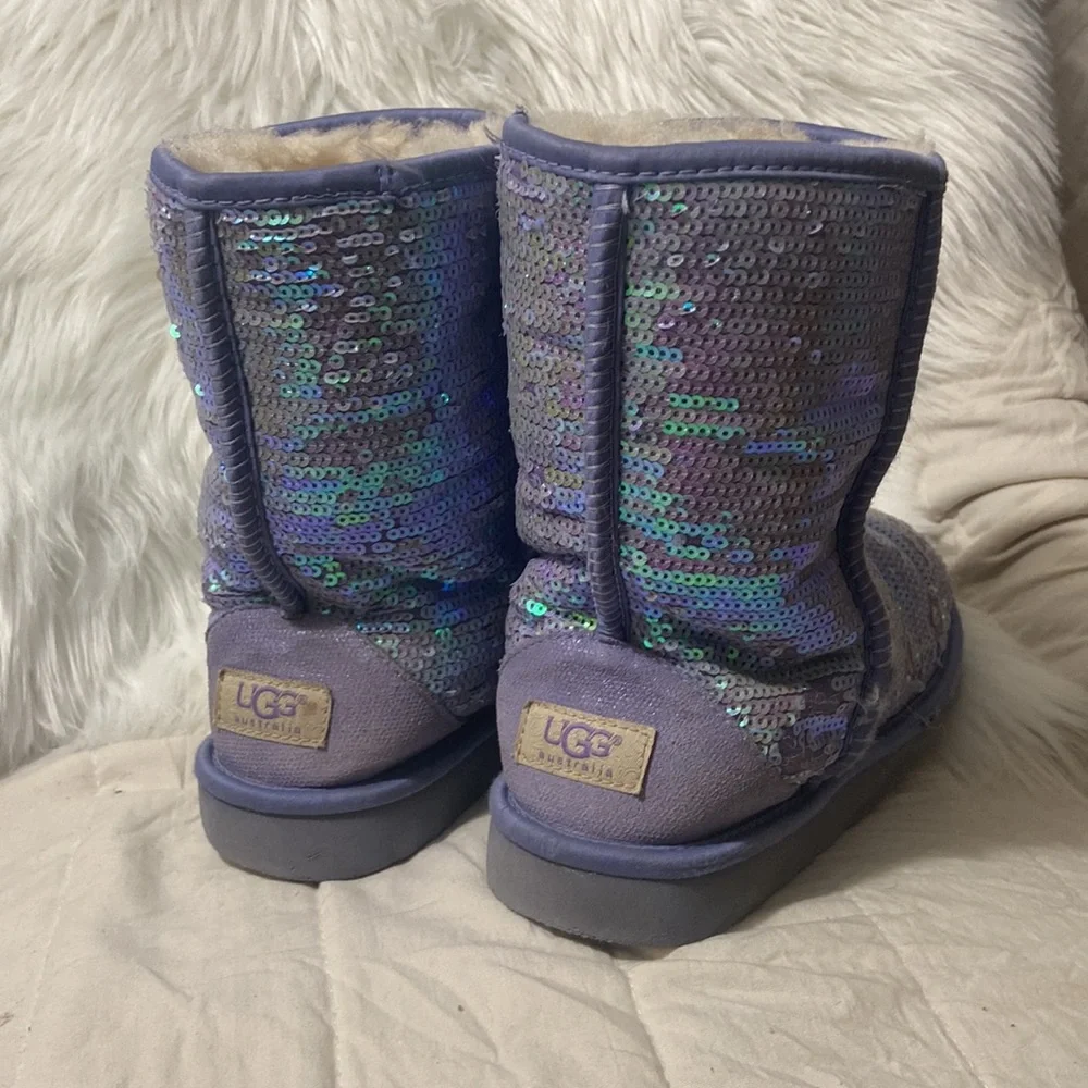 Uggs - Picture 2 of 6